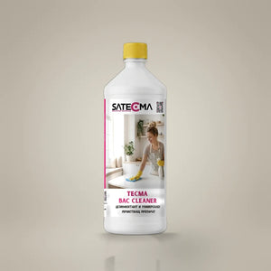TECMA BAC CLEANER 1 л - бутилката с жълта капачка на светъл фон
